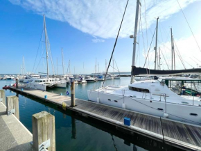Quay & Sea View Spacious Modern Secure Parking